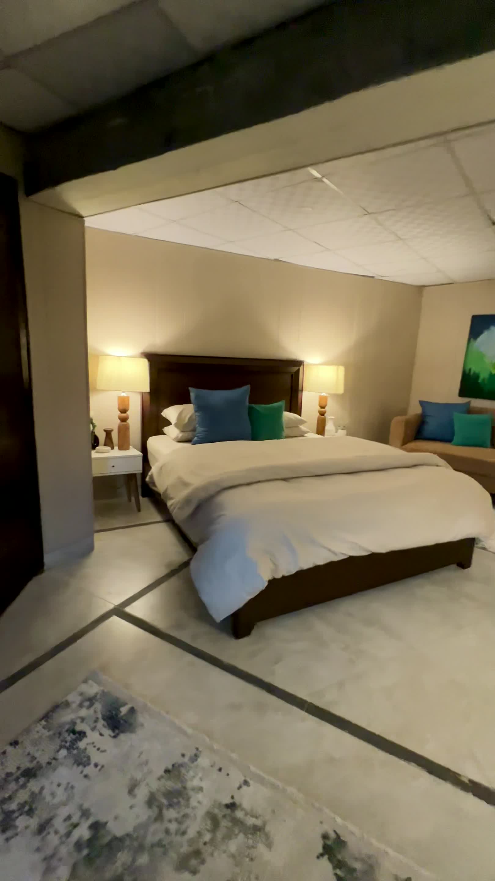 Jungle Studio bedroom